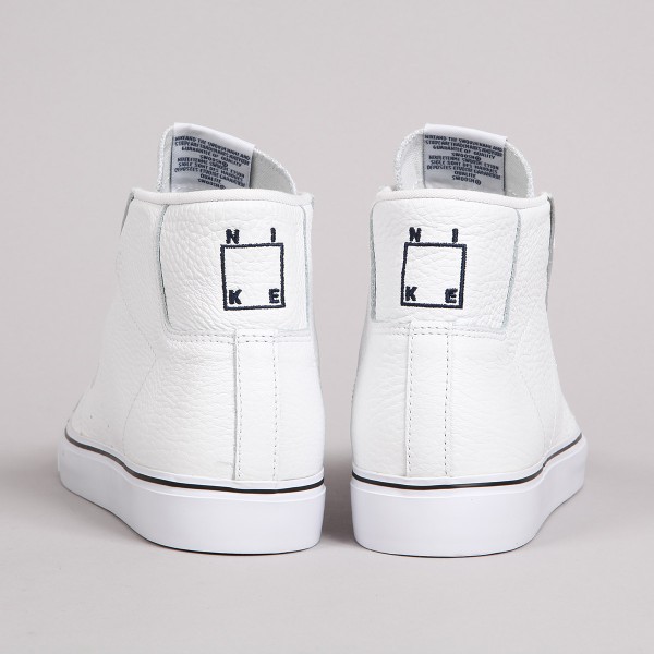 Nike on sale blazer wknd