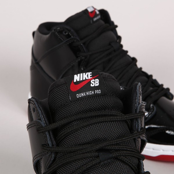Nike SB Dunk High QS AJXI Bred Skateboarding Nike SB Adidas Vans Online Shop POPNAME.cz