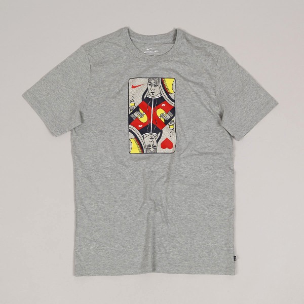 Nike sb queen card t shirt deals