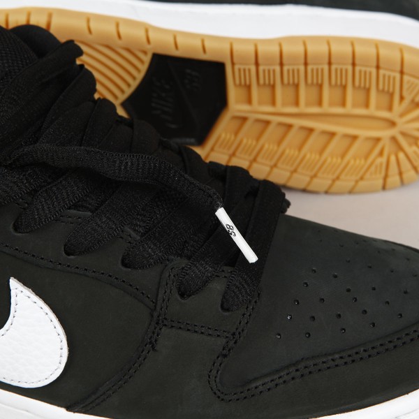 Nike SB Dunk Low Pro Black White