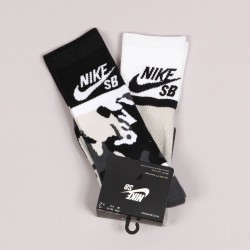 Nike SB 2Pack Energy Crew Socks White Camo Skateboarding Nike SB Adidas Vans Online Shop POPNAME.cz