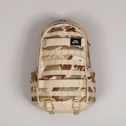 casual Tumor maligno Es mas que Nike SB RPM Backpack Desert Camo - Skateboarding, Nike SB, Adidas, Vans,  Online Shop | POPNAME.cz