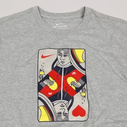 Nike SB Queen Card Tee Grey Skateboarding Nike SB Adidas Vans Online Shop POPNAME.cz