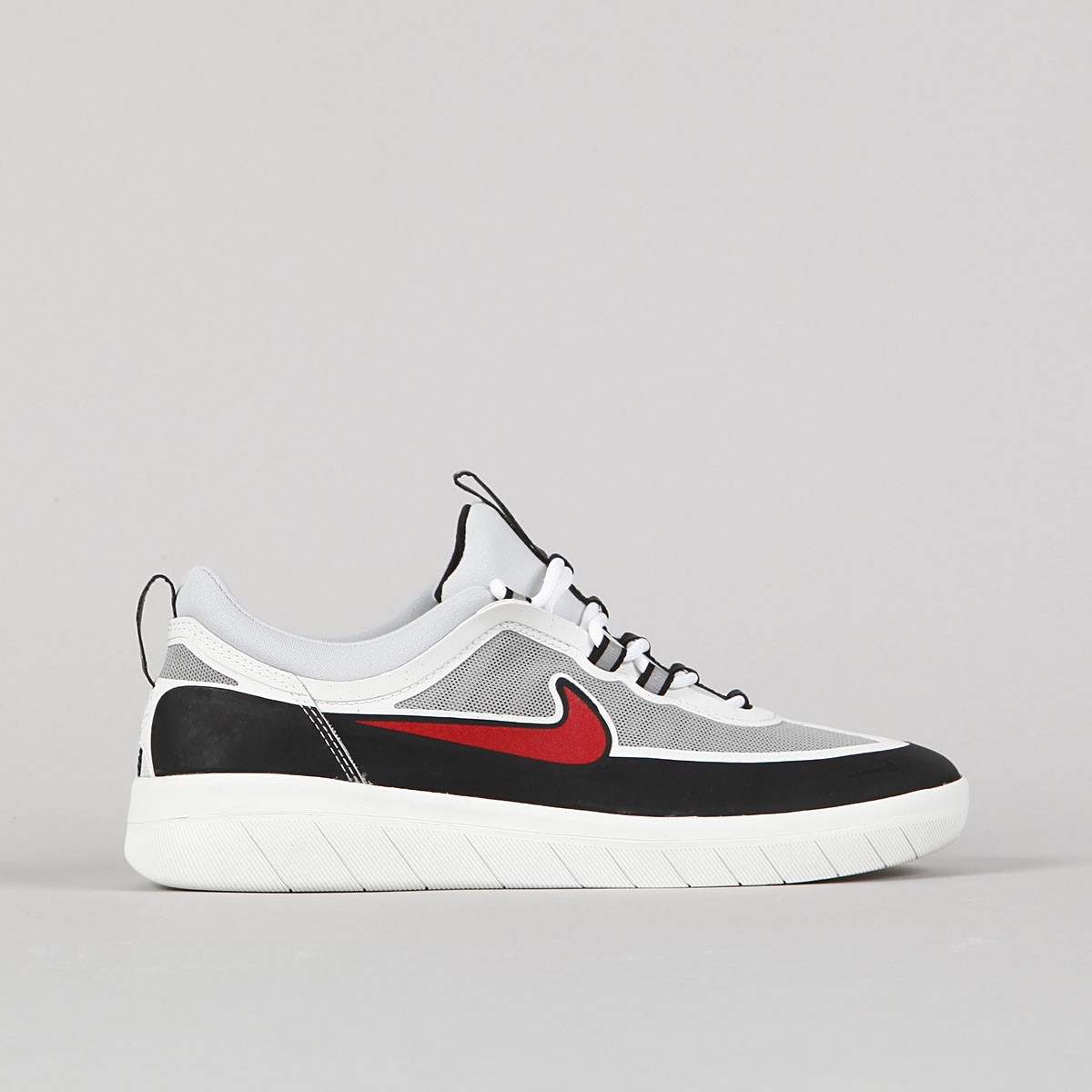nyjah free 2 black red