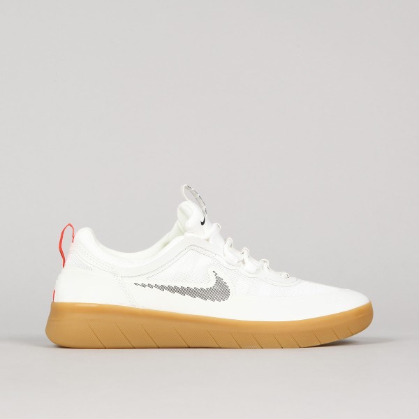 nike sb nyjah free 2 summit white