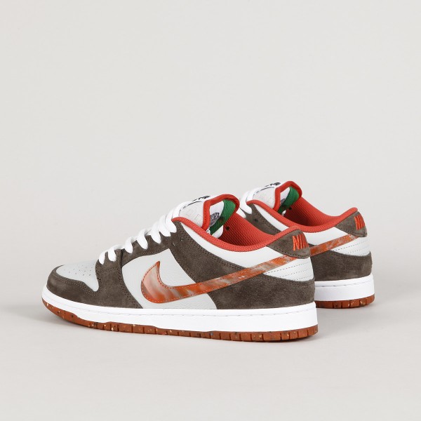 Nike SB x Crushed Dunk Low Pro Golden Hour - Skateboarding Nike SB x Crushed Dunk Low Pro Golden Hour - Skateboarding