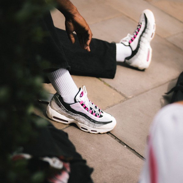 靴 Nike SB Air Max 95 Summit Cactus Flower 8/27発売｜Nike SB Air Max 95 