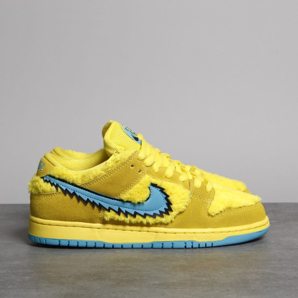 Nike SB x Grateful Dead Dunk Low Pro Yellow Bear