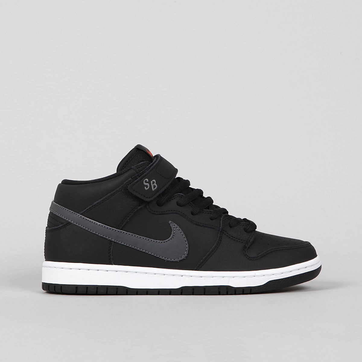 dunk mid pro iso orange label