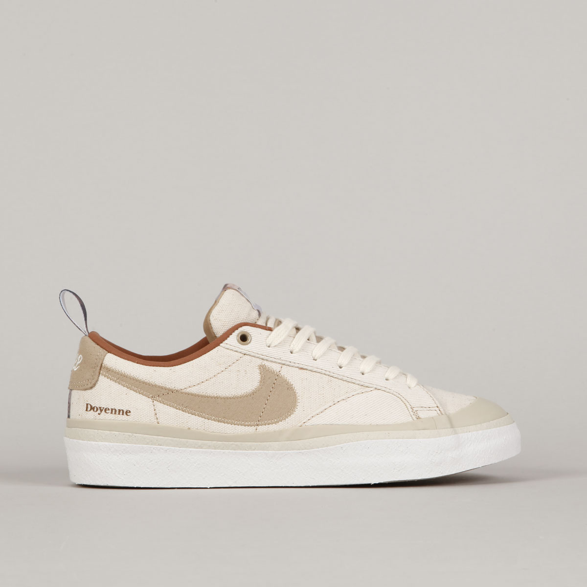 NIKE x DOYENNE SB BLAZER LOW★コラボ COCONUT MILK AND RATTAN Nike SB x Doyenne Blazer Low – Premier