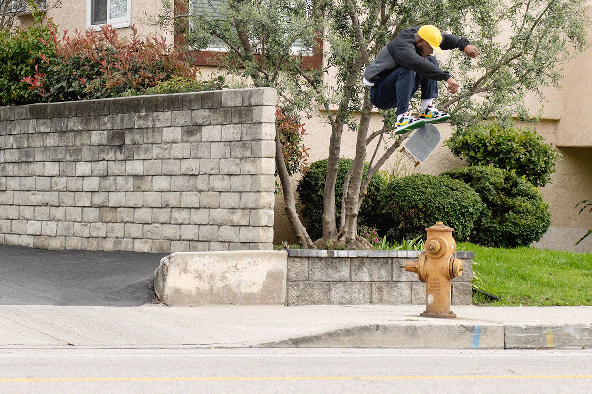 nikesb-vault-chunky-dunky-skateshot_d41d8cd98f00b204e9800998ecf8427e