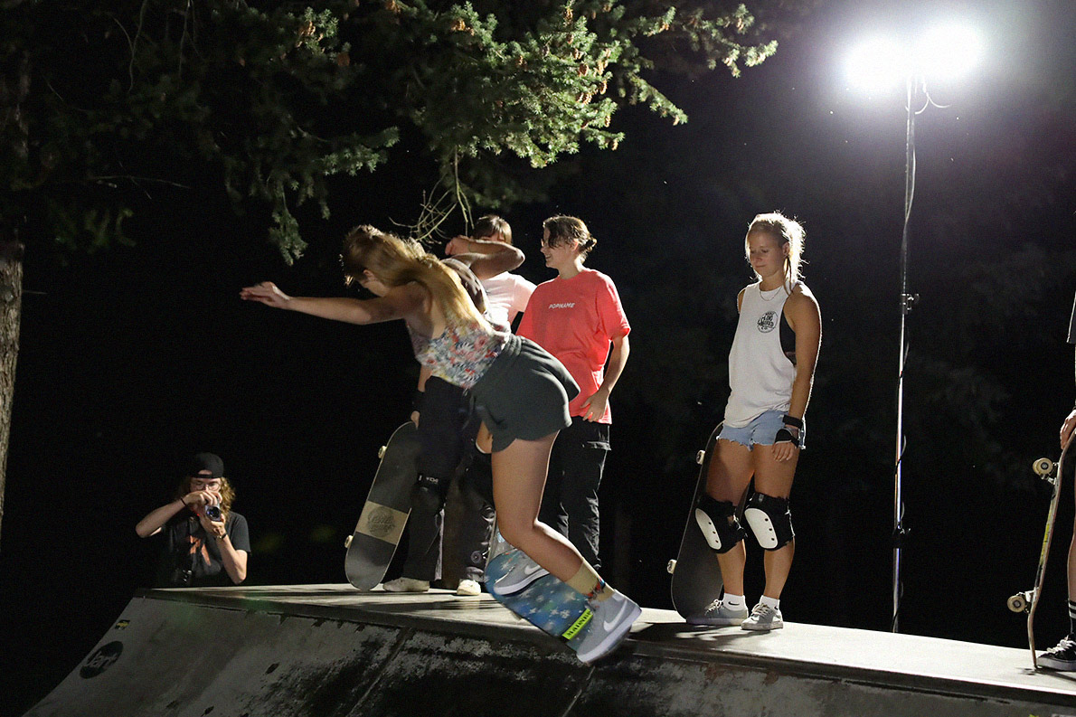 popname-girls-spin-sk8-wheels-nike-sb-test-2023-1329