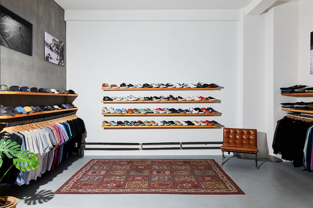 popname-2025-L1260952-popname-store-prague-veverkova-6-letna-skateshop-2025